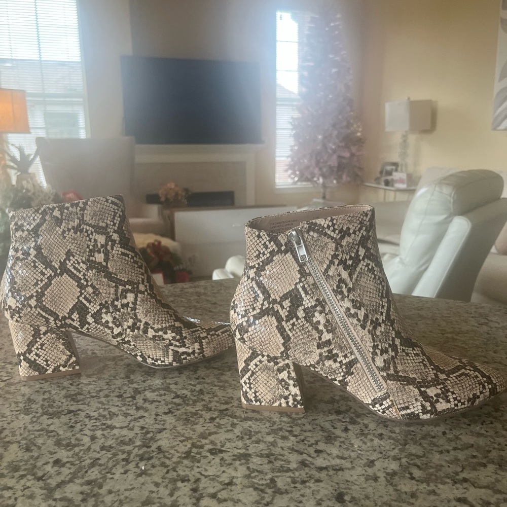 Steve Madden Ankle Boots sz 8.5 - Picture 3 of 8
